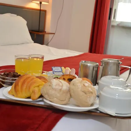 Girassol Otel 2*